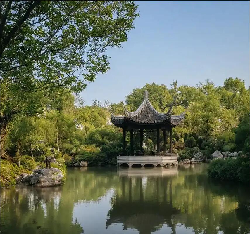 类乌齐县雨韵土建有限公司